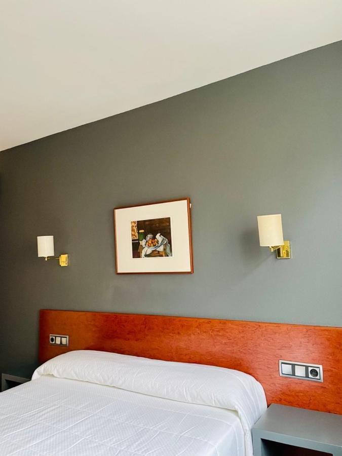 Hotel Yerri Эстелла Экстерьер фото