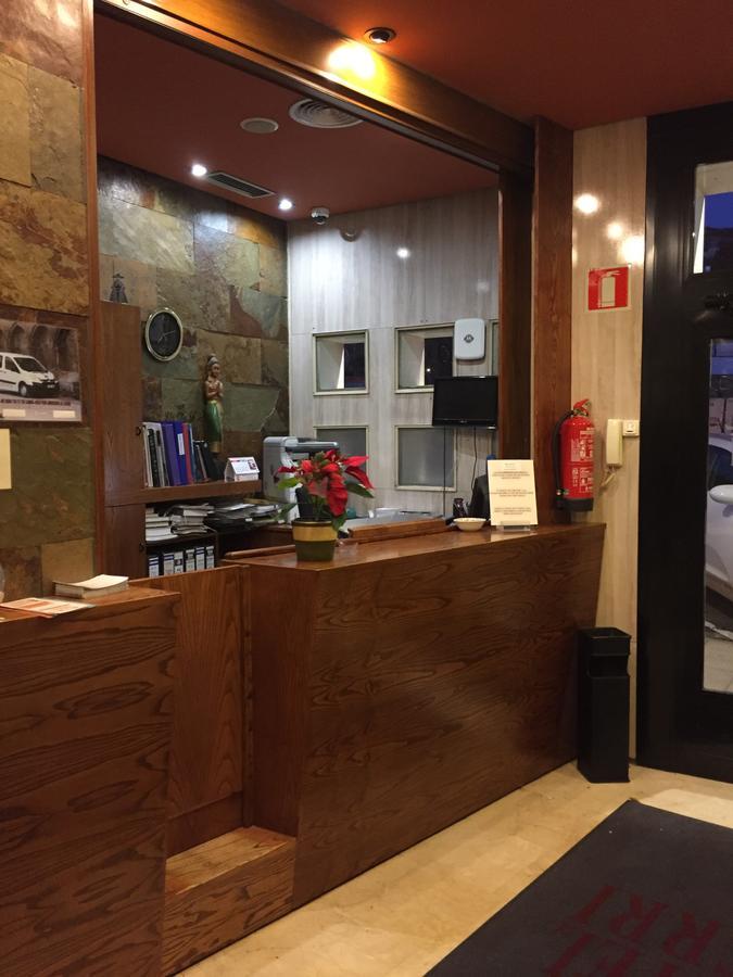 Hotel Yerri Эстелла Экстерьер фото