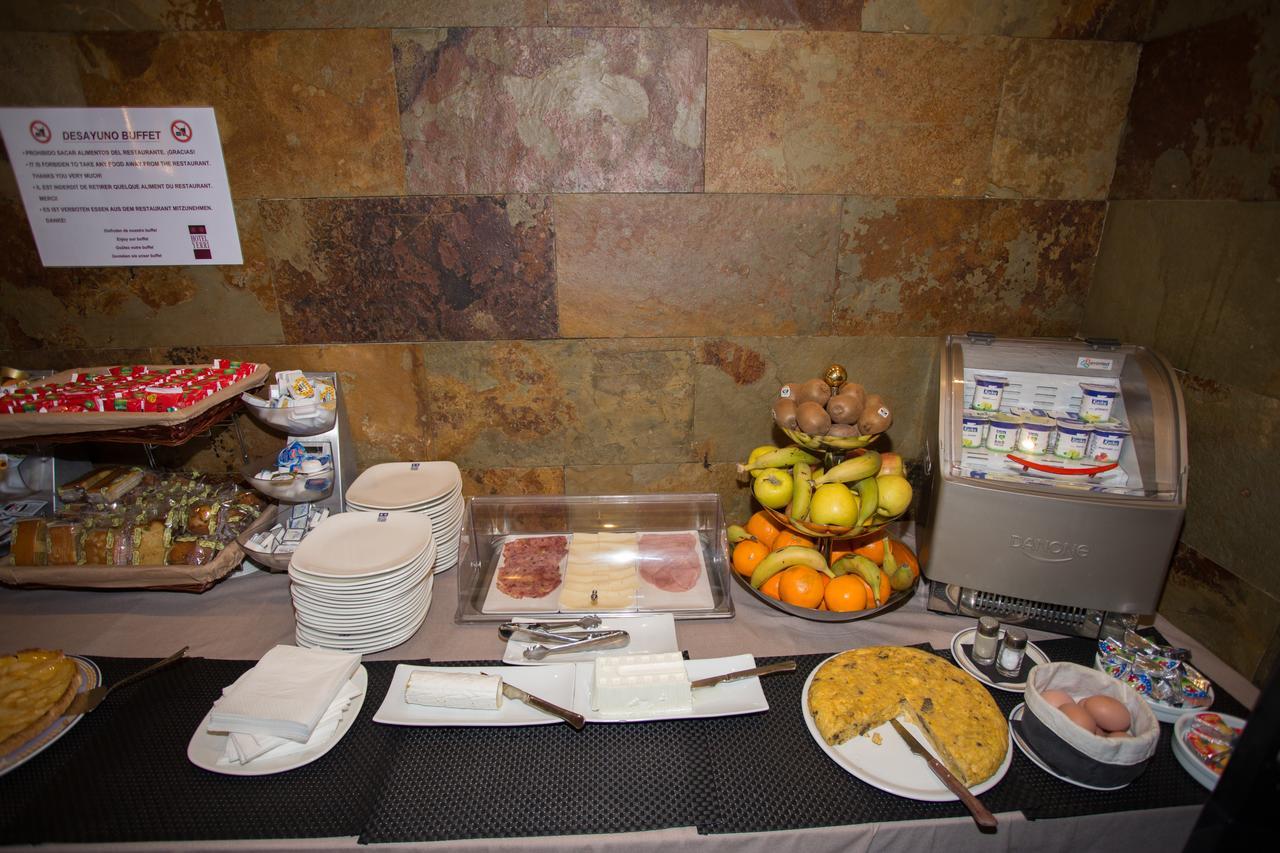 Hotel Yerri Эстелла Экстерьер фото